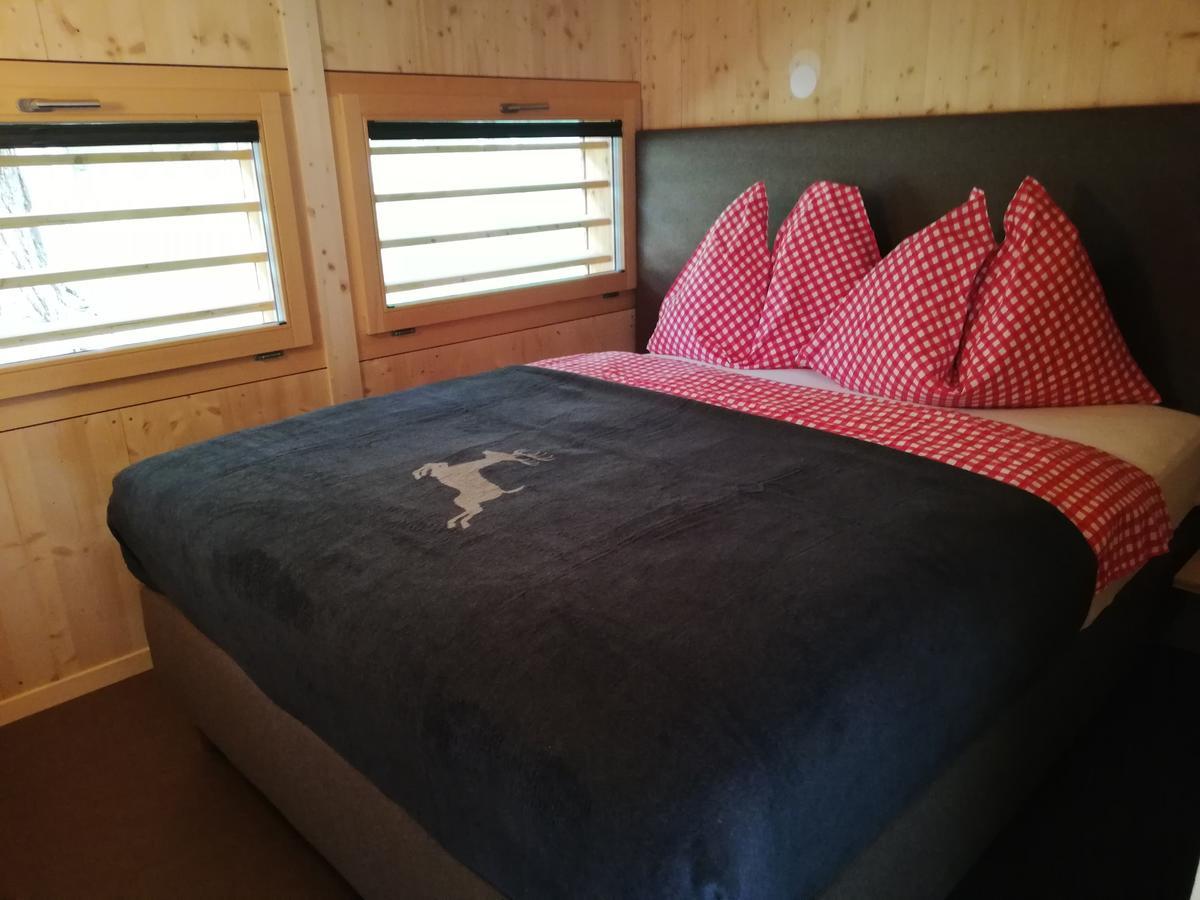 Camping Gravatscha Hotel ซาเมอดัน ภายนอก รูปภาพ